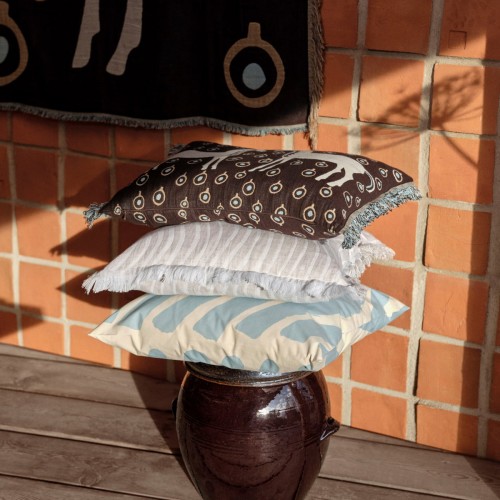 마리메꼬 - Musta Tamma 베개커버 40 x 60 cm 다크 브라운 / 라이트 블루 / OFF-화이트 Marimekko - Musta Tamma Pillowcase 40 x 60 cm  dark brown / light blue / off-white 06516