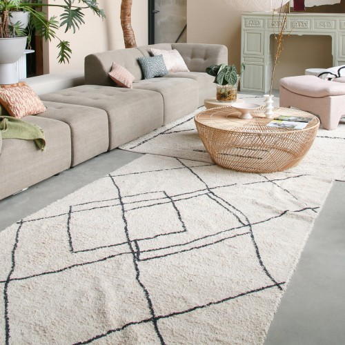 에이치케이리빙 - 지그재그 Carpet 150 x 240 cm 블랙 / cream HKliving - Zigzag Carpet  150 x 240 cm  black / cream 06357