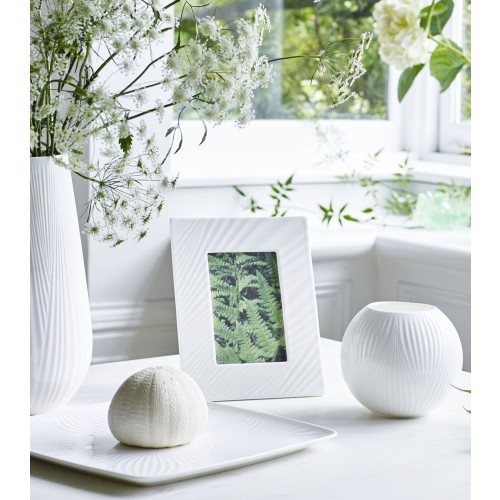 웨지우드 화이트 Folia Rounded 화병 꽃병 (21cm) Wedgwood White Folia Rounded Vase (21cm) 02636