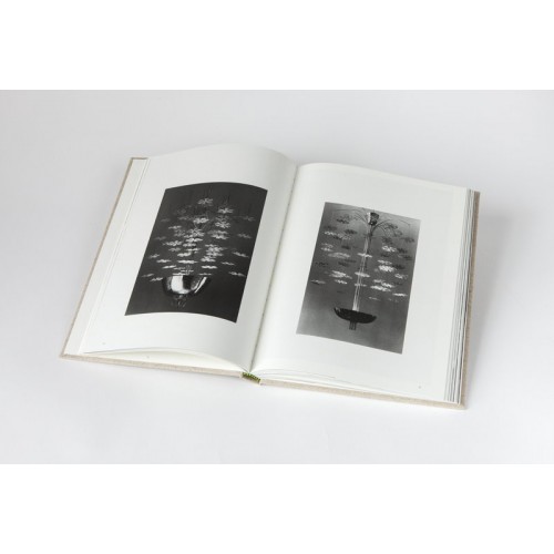 Toivo publishing Chasing Light: Archival Photographs and Drawings of Paavo Tynell TB978-952-94-3762-7