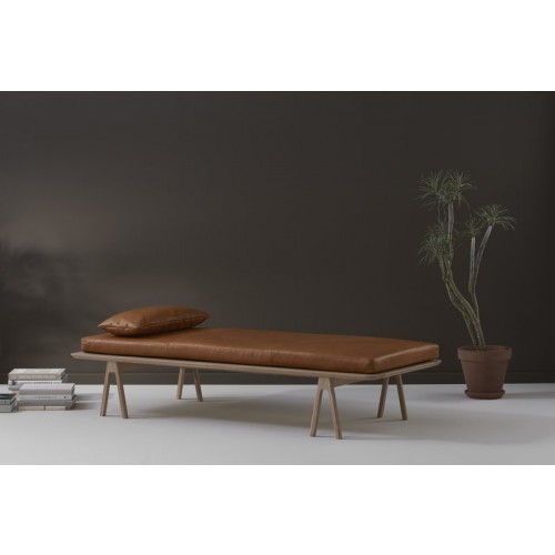 WOUD 우드 Level 쿠션 for daybed 코냑 leather WD101038
