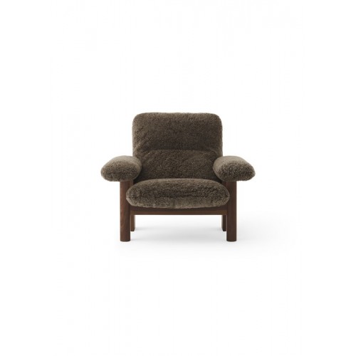 MENU Brasilia 라운지체어 다크 stained oak - Root sheepskin MENU Brasilia lounge chair  dark stained oak - Root sheepskin 03656