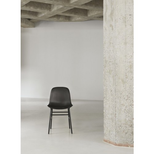 NORMANN COPENHAGEN 노만코펜하겐 Form 의자 블랙 steel - brandy leather Ultra NC1350250-41574
