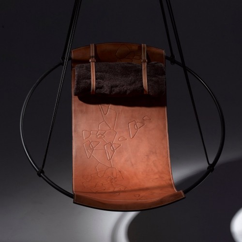 Studio Stirling Sling 체어 의자 with Embossed Geometric Patterns fro. 01212